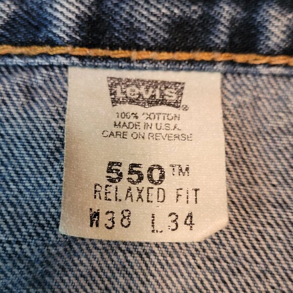 Vtg Levi's Jeans Size 38x34 Measures 34x34 Relaxed Fit 550 USA Medium Wash Y2K - Picture 4 of 10
